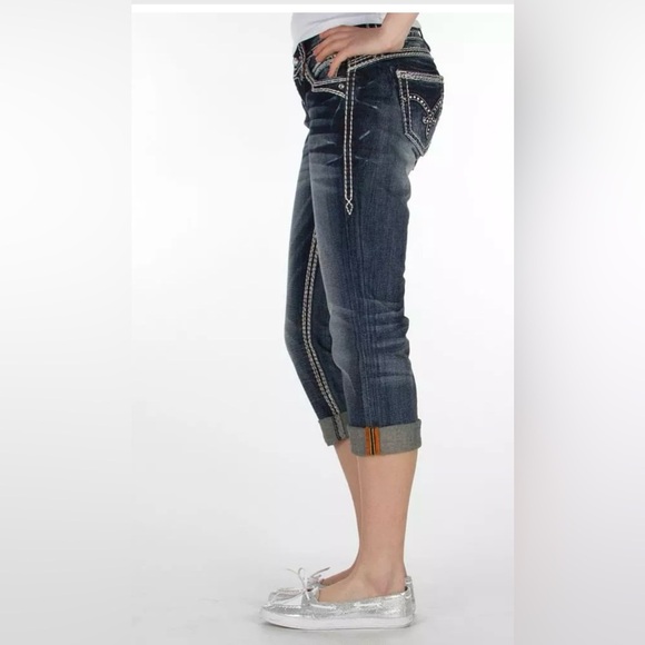 ROCK REVIVAL bling Becky easy capris size 28 like new - Picture 3 of 12